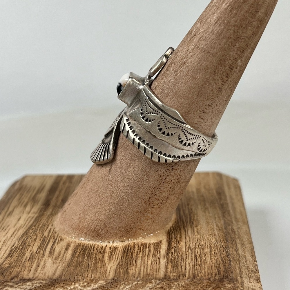 Solid Sterling Silver Southwestern Thunderbird Ring White Buffalo Size 7.75 - Picture 4 of 11